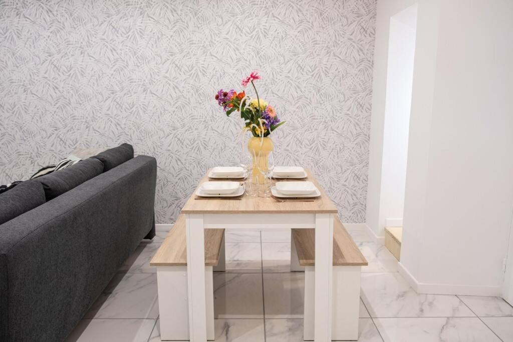 Appartement Renove - Wifi - Jardin - Centre De Niort Exteriér fotografie